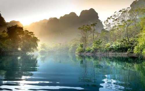 地暖是怎么样供暖的
